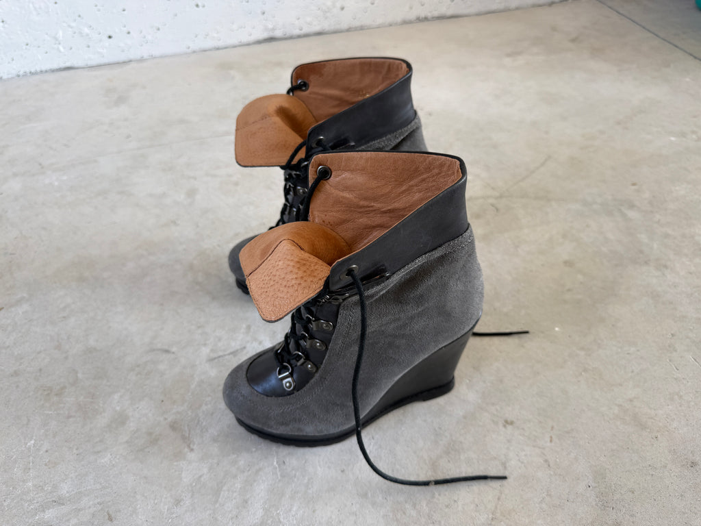 MODERN VINTAGE