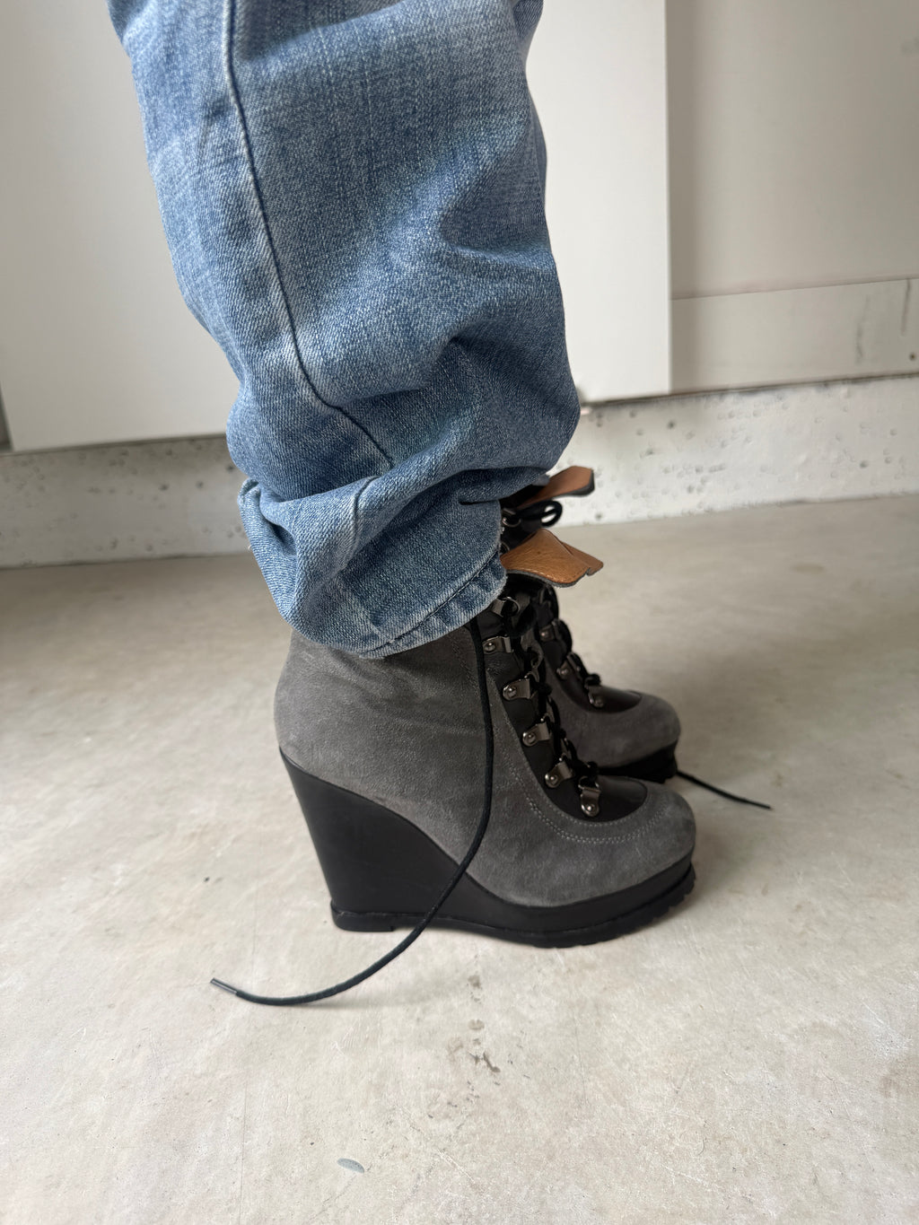 MODERN VINTAGE